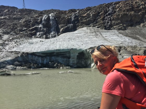 Management Support-columniste Gwennie Benjamins tijdens een van haar bergvakanties.