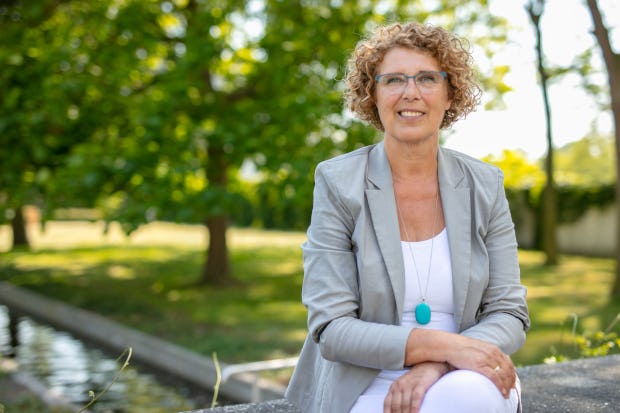 Interim-managementassistent Conny Dassen. Foto: Arne Noot, Studio 38C.