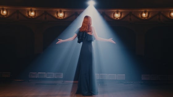 Hoe word je zoals Donna in Suits? 'Een Donna springt er meteen uit'