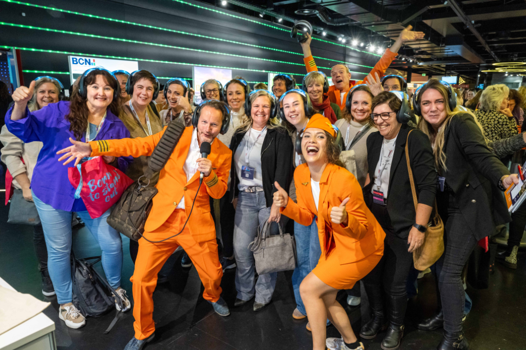 Een gezellige boel in de Jaarbeurs Utrecht, Foto: Cor Salverius