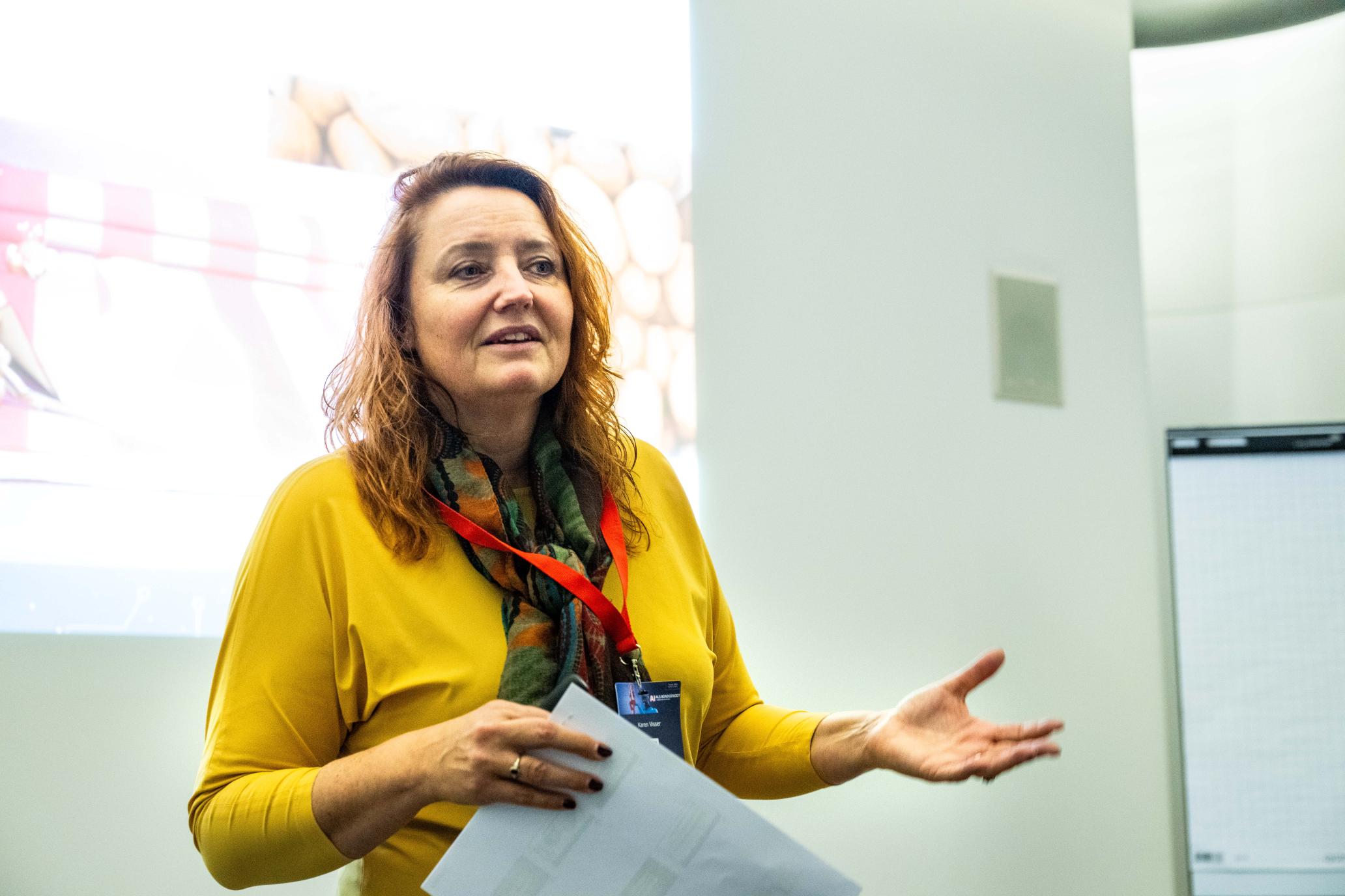 Werkplektrainer Karen Visser tijdens haar workshop. Foto: Cor Salverius